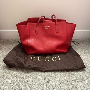 Authentic Gucci Swing Bag